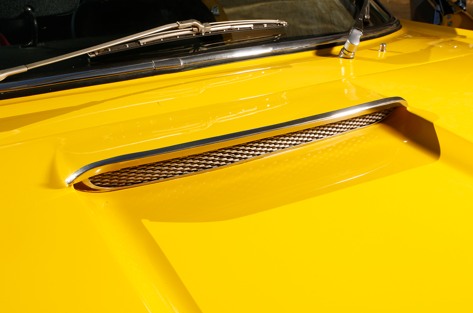 Classic & Sports Car – Islero: the only Lamborghini you’ll ever need?