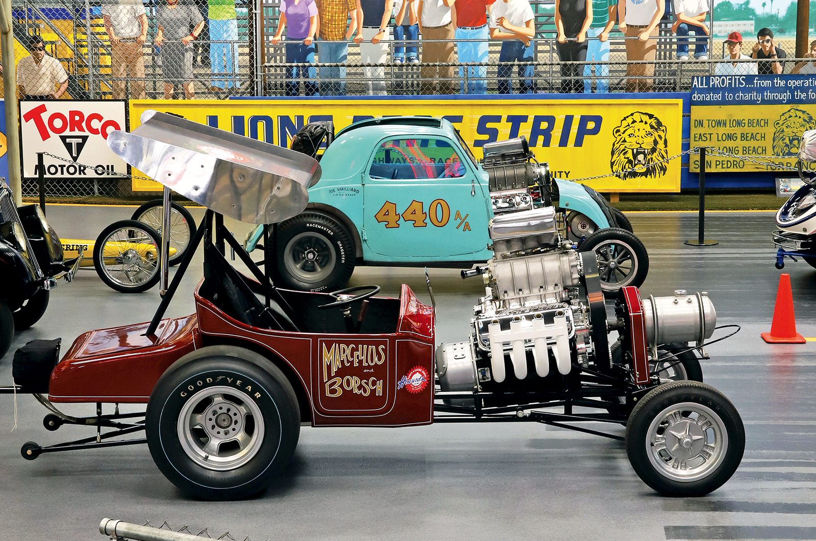 Classic & Sports Car - Classic shrine: Lions Drag Strip Museum