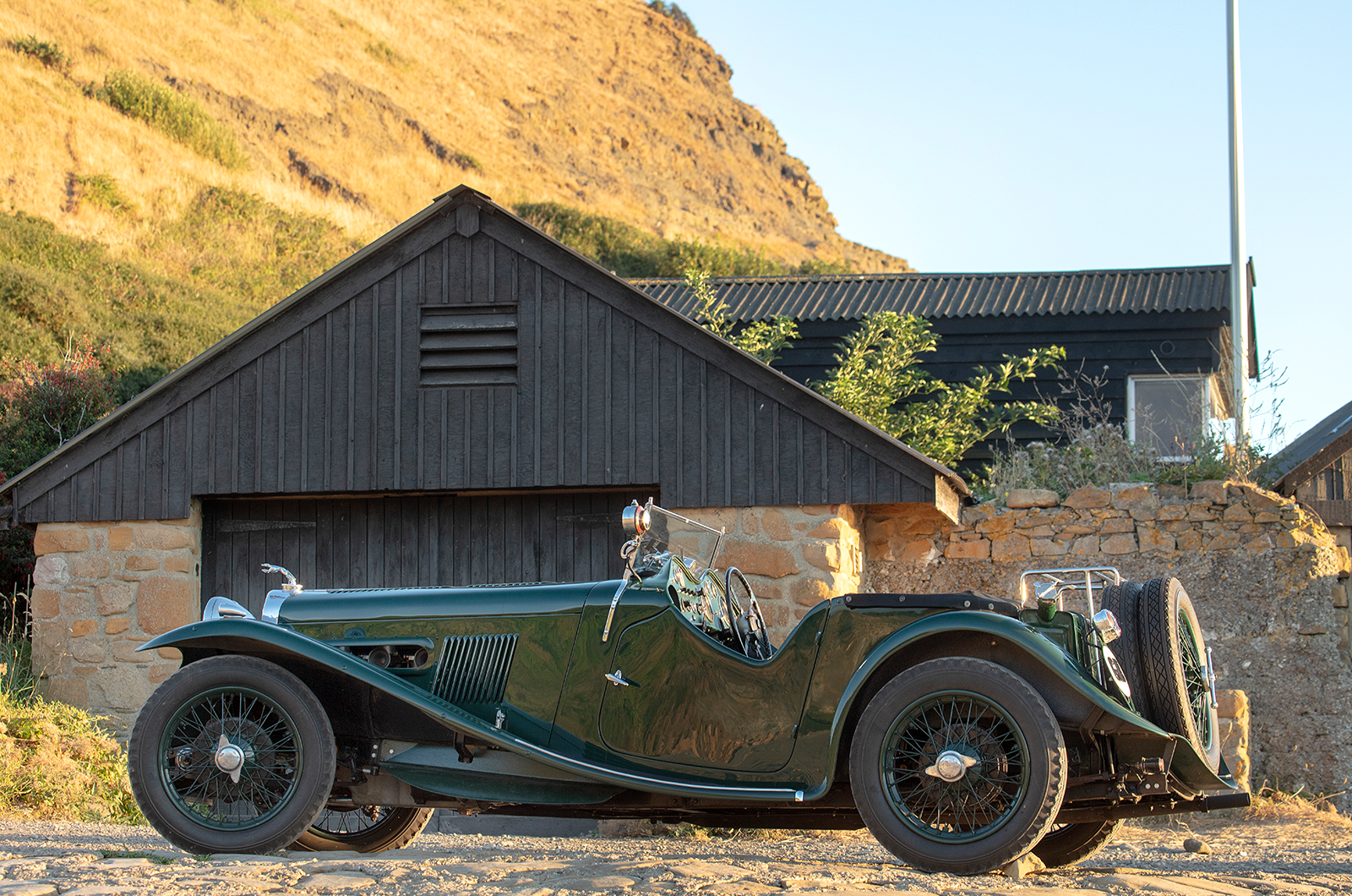 Classic & Sports Car – AC 16/80: styled for the hills