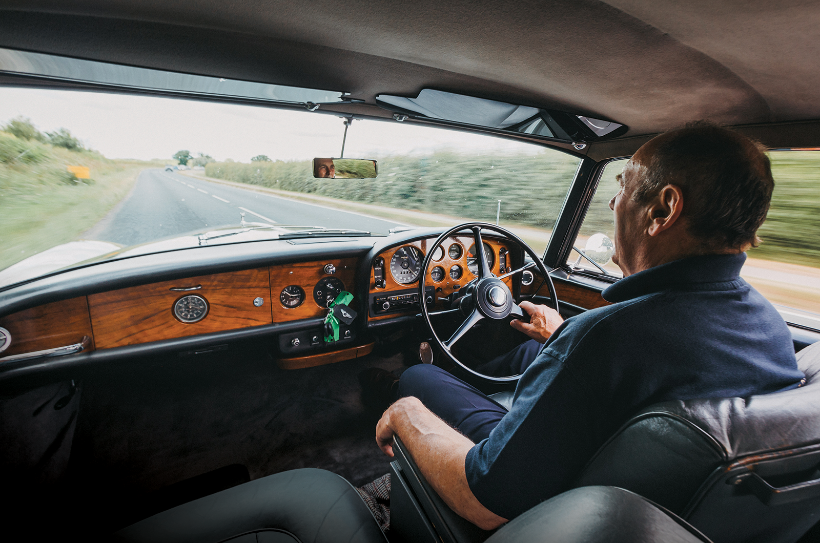 Classic & Sports Car – Derek Mathewson: behind the garage doors