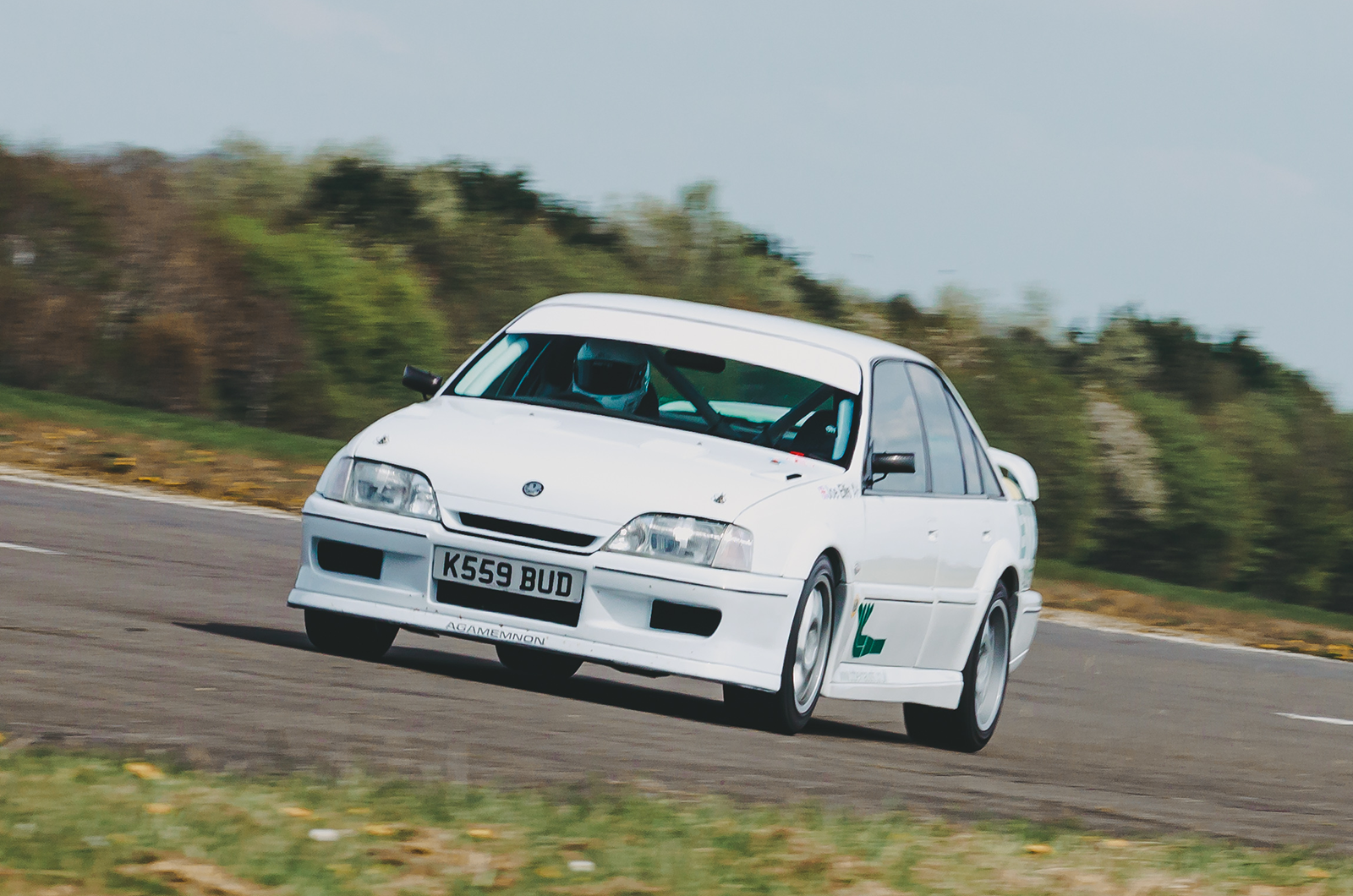 Classic & Sports Car – Reliving a wild road race in a classic Lotus Carlton