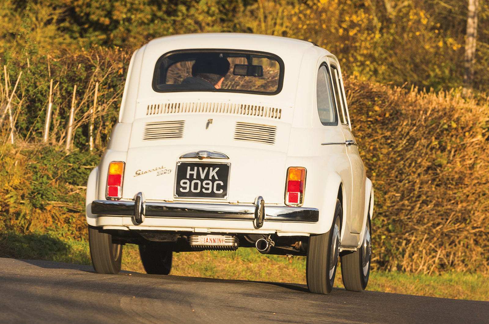 Classic & Sports Car – Abarth 695 SS vs Giannini 500TV: baby dragons