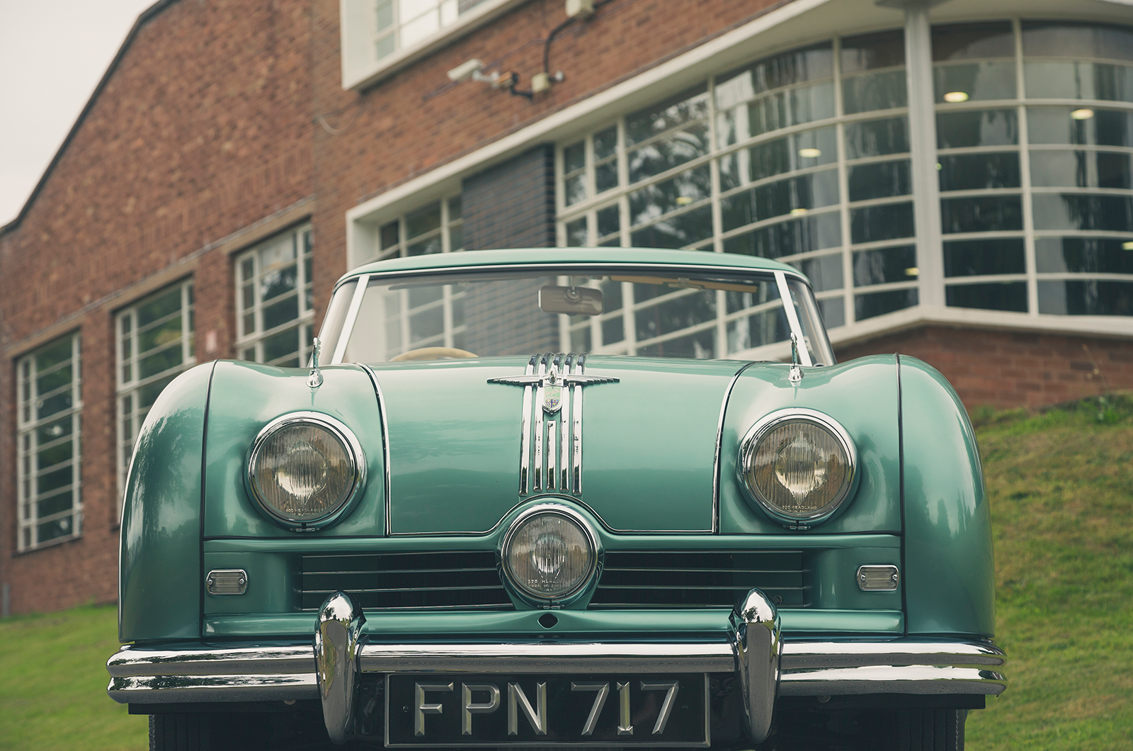 Classic & Sports Car – Austin A90 Atlantic: one for the album