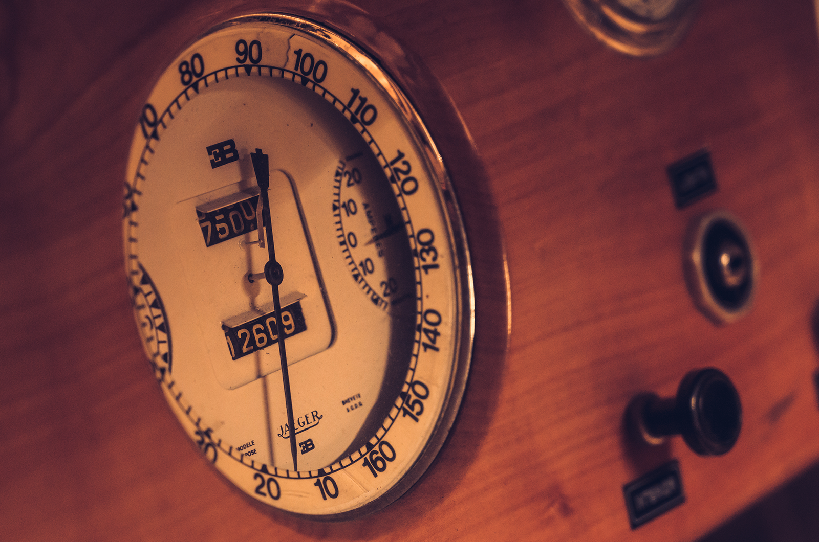 Classic & Sports Car – Bugatti Type 57 Atalante: tour d’élégance