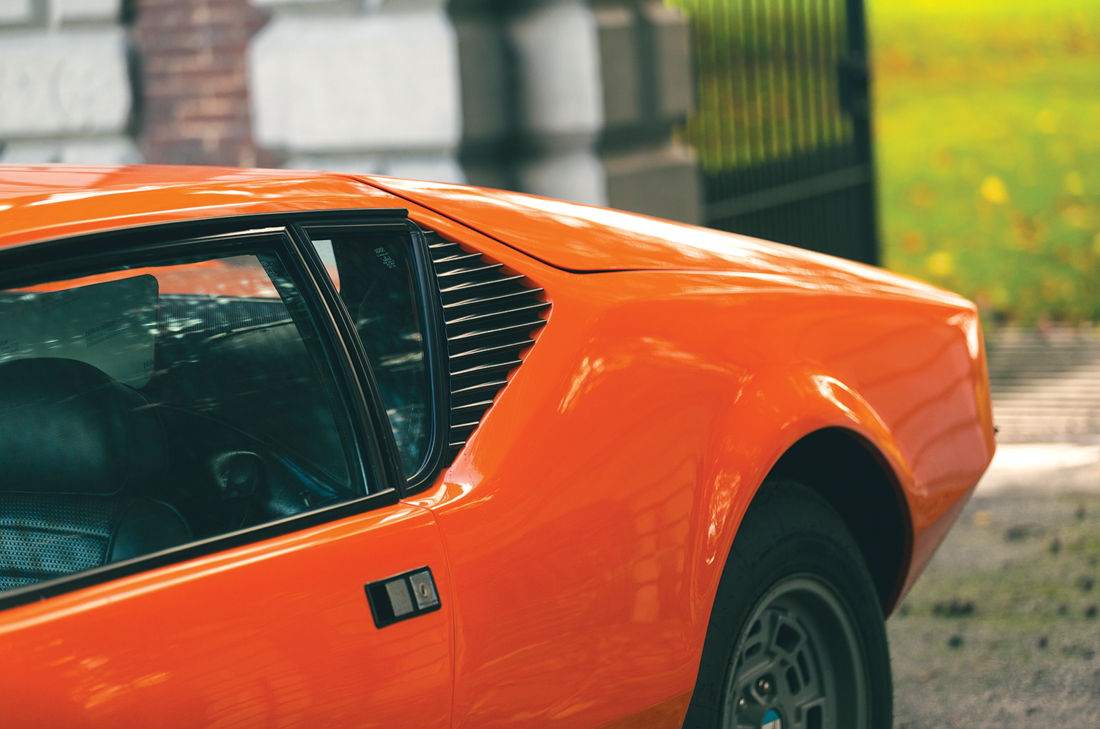 Classic & Sports Car – De Tomaso Pantera: cat from the cradle
