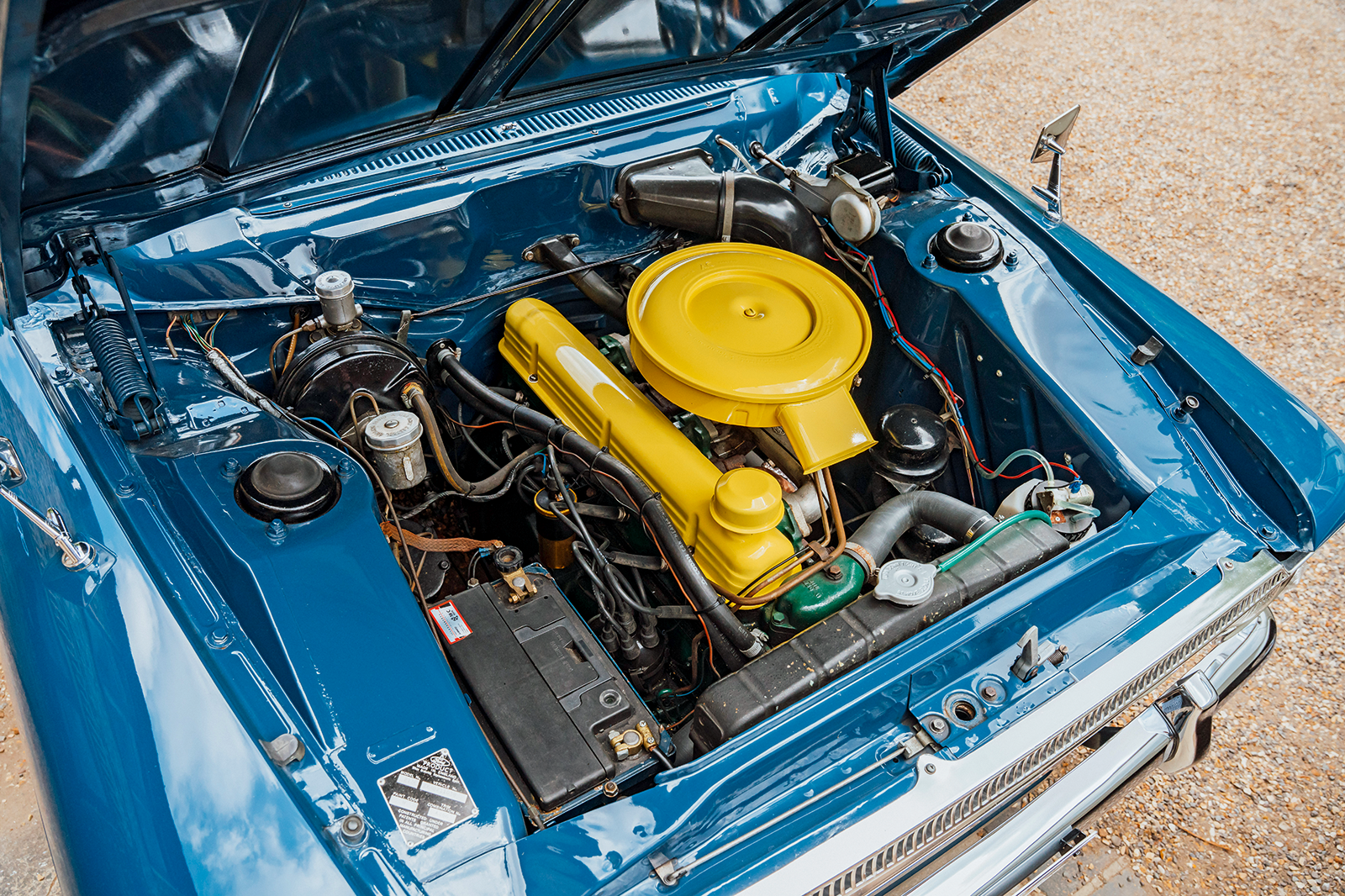 Classic & Sports Car – Austin A110 Westminster vs Ford Zodiac MkIII vs Vauxhall Cresta PB: symbols of success