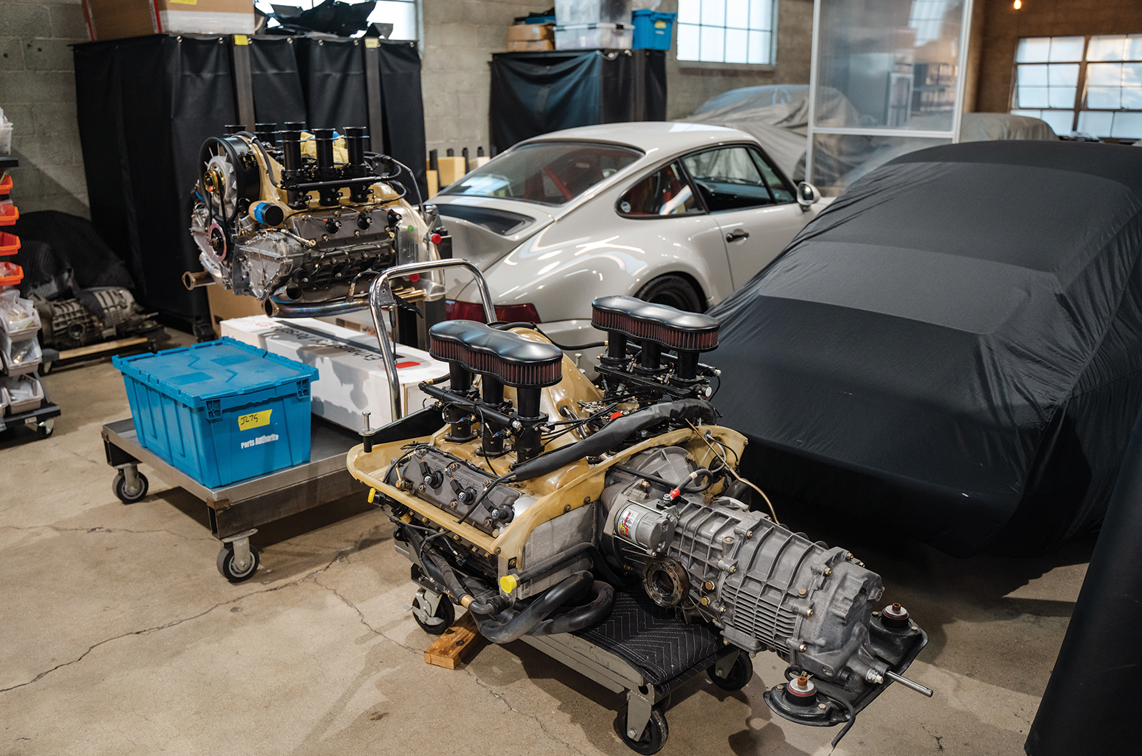 Classic & Sports Car – The specialist: Workshop 5001