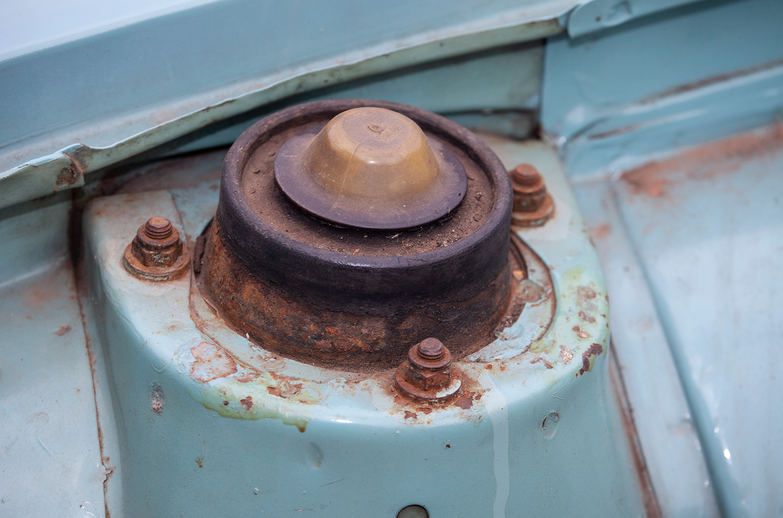 Classic & Sports Car – Buyer’s guide: Ford Anglia 105E/123E