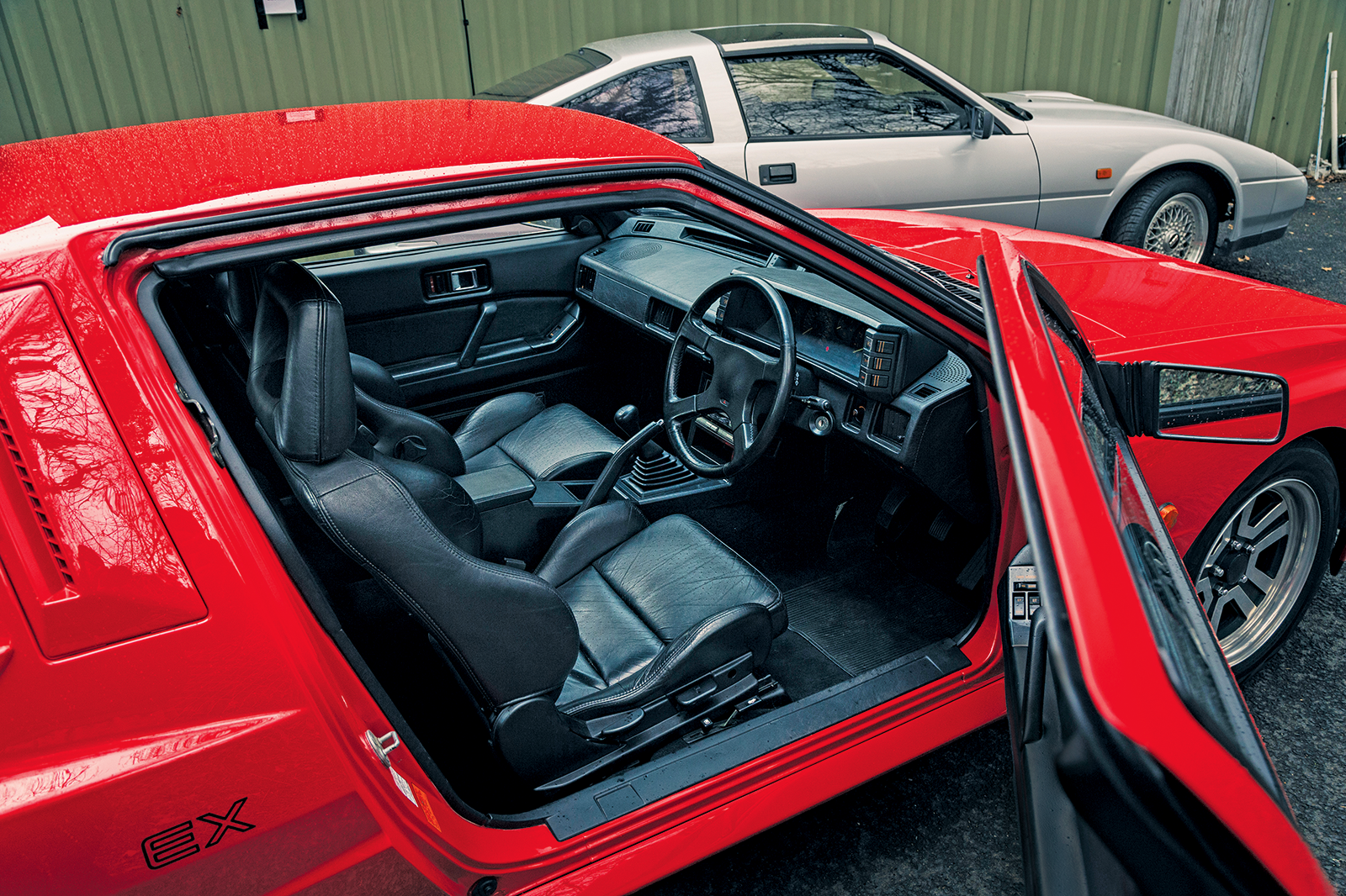 Classic & Sports Car – Mitsubishi Starion EX vs Nissan Fairlady 200ZR: the forbidden Z