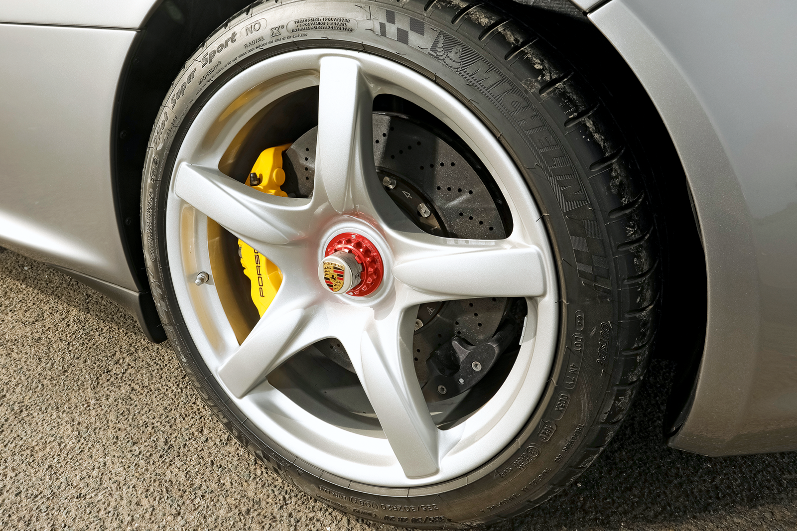 Porsche Carrera GT vs Dodge Viper vs Lamborghini Gallardo: V10 titans