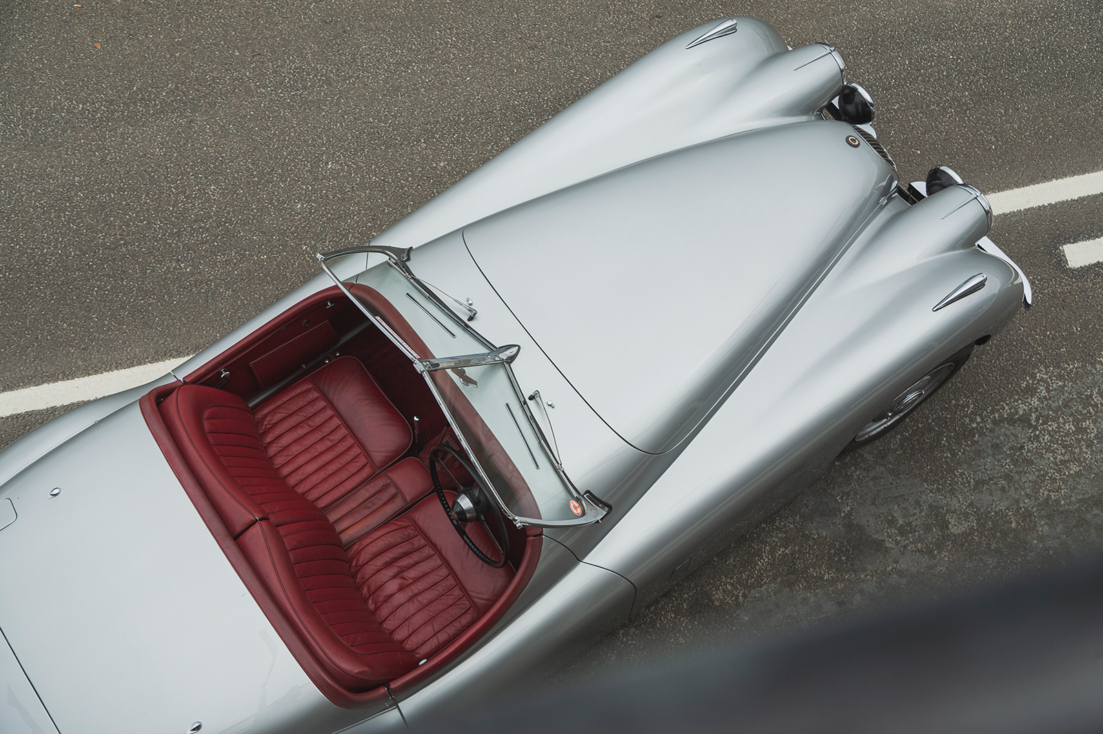 Classic & Sports Car – 1948’s game changers: Jaguar XK120