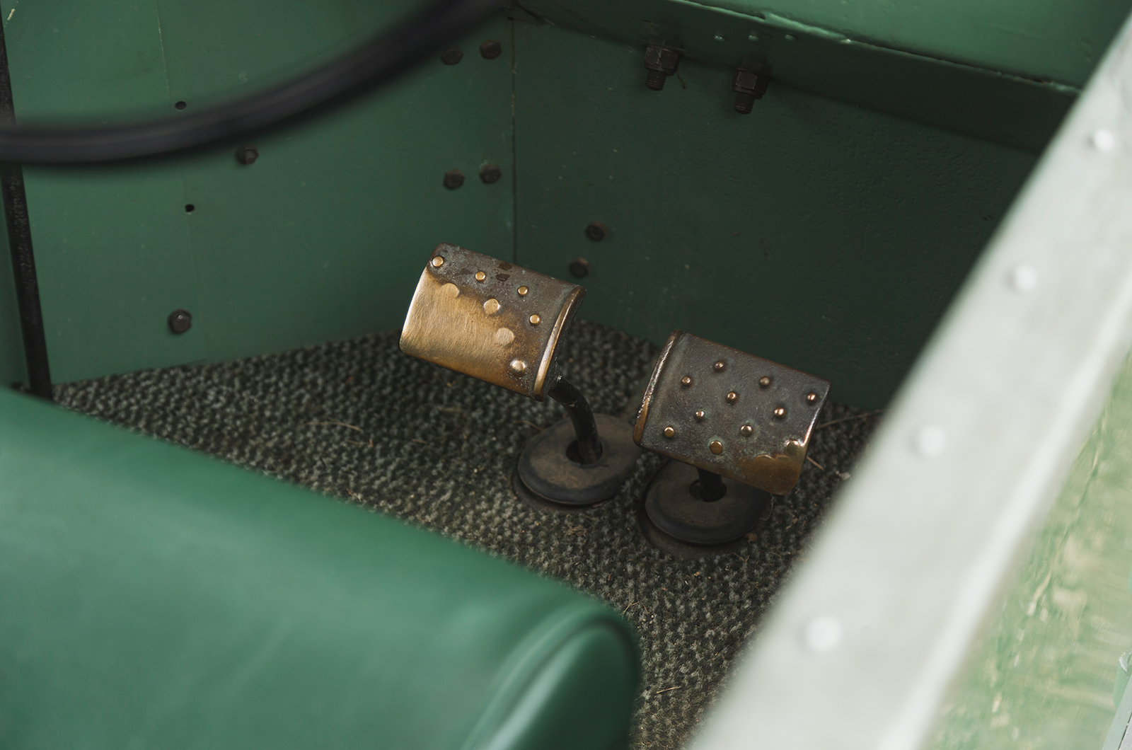 Classic & Sports Car – 1948’s game changers: Land-Rover