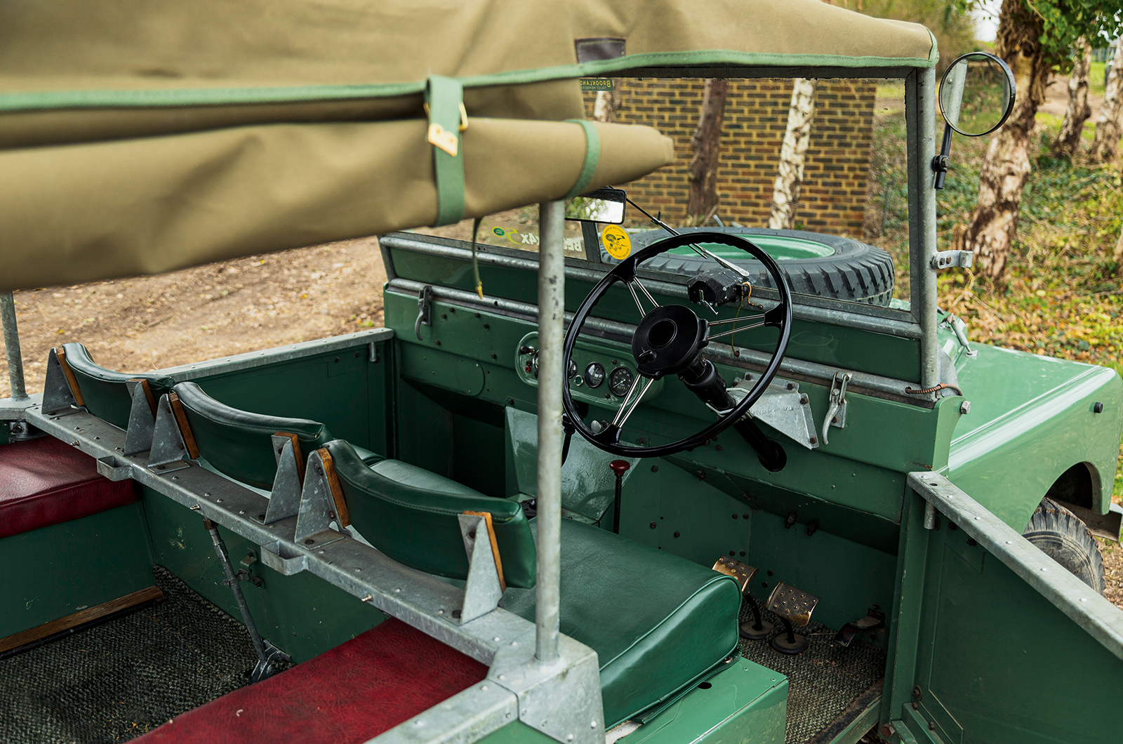 Classic & Sports Car – 1948’s game changers: Land-Rover