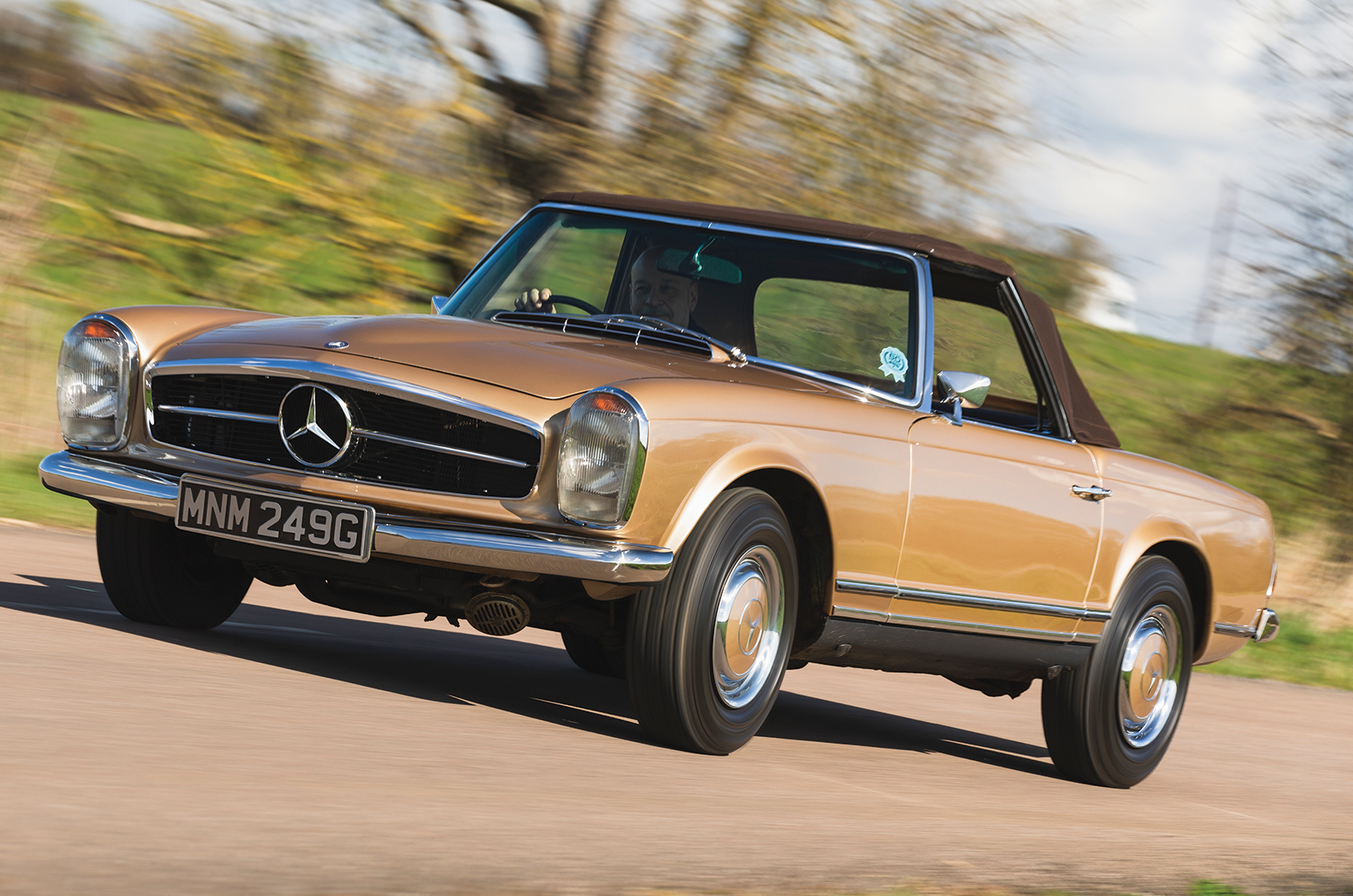 Classic & Sports Car – Mercedes-Benz SL Pagoda at 60: celebrating Stuttgart’s finest