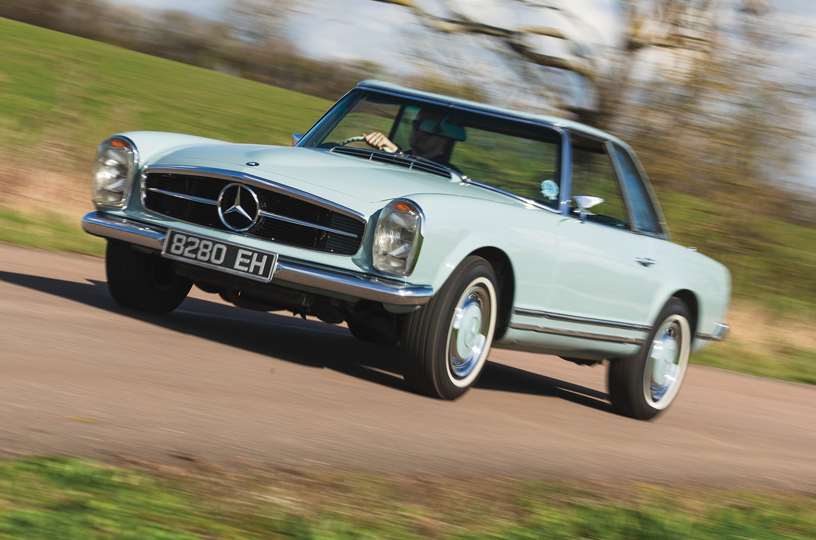 Classic & Sports Car – Mercedes-Benz SL Pagoda at 60: celebrating Stuttgart’s finest