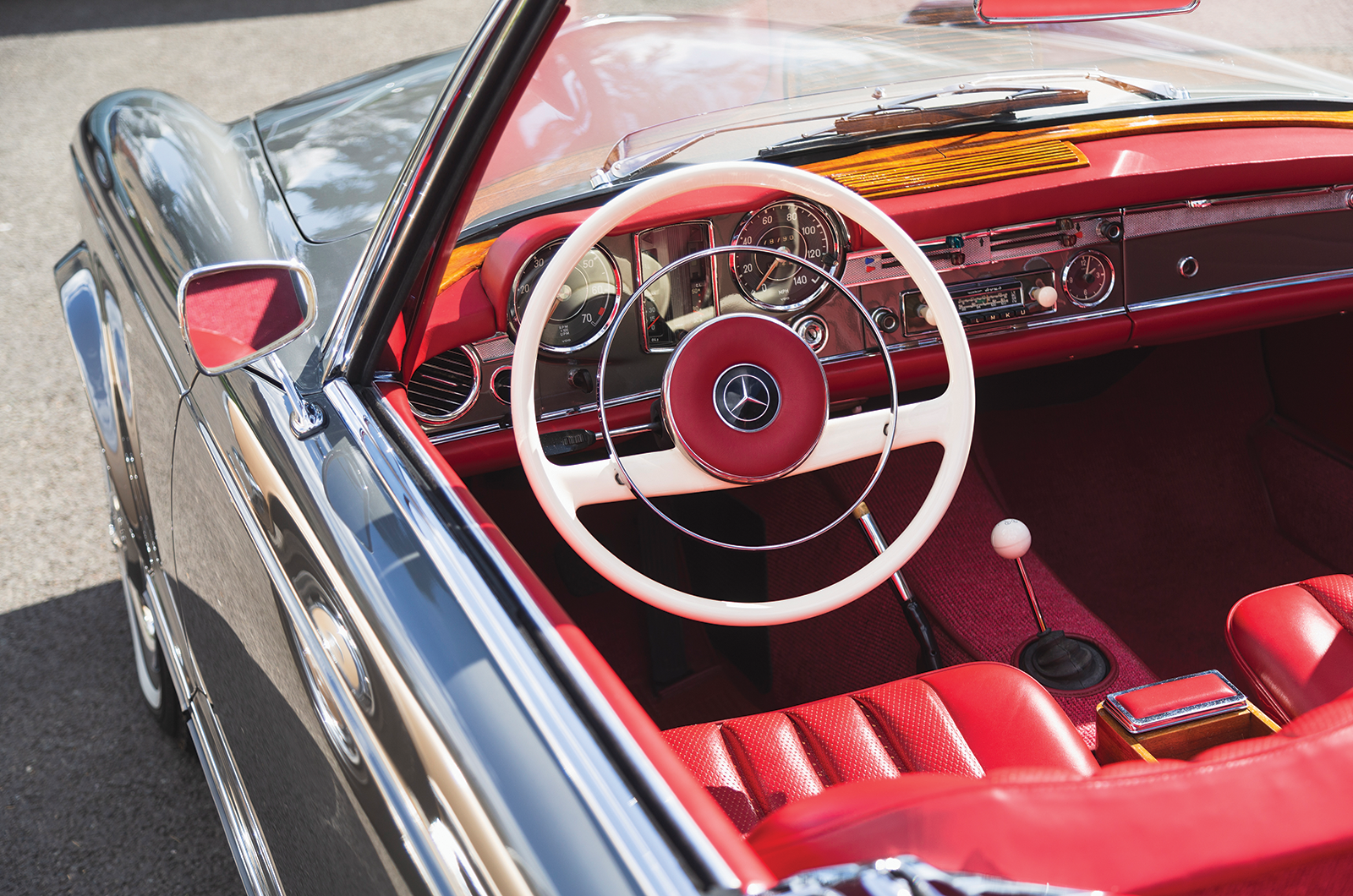 Classic & Sports Car – Mercedes-Benz SL Pagoda at 60: celebrating Stuttgart’s finest