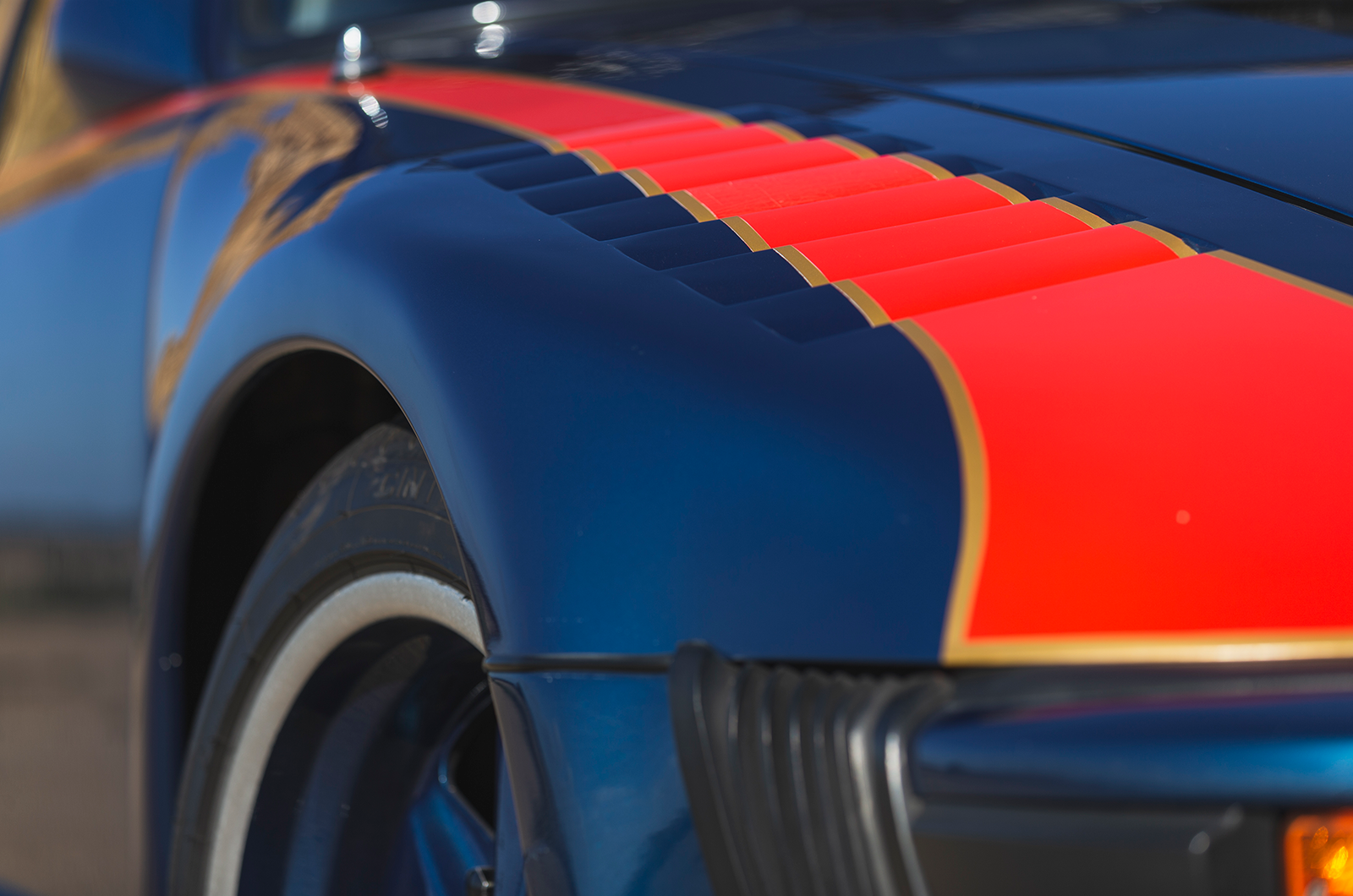 Classic & Sports Car – Porsche 911 Carrera 2.7 MFI by Kremer: street-legal racer