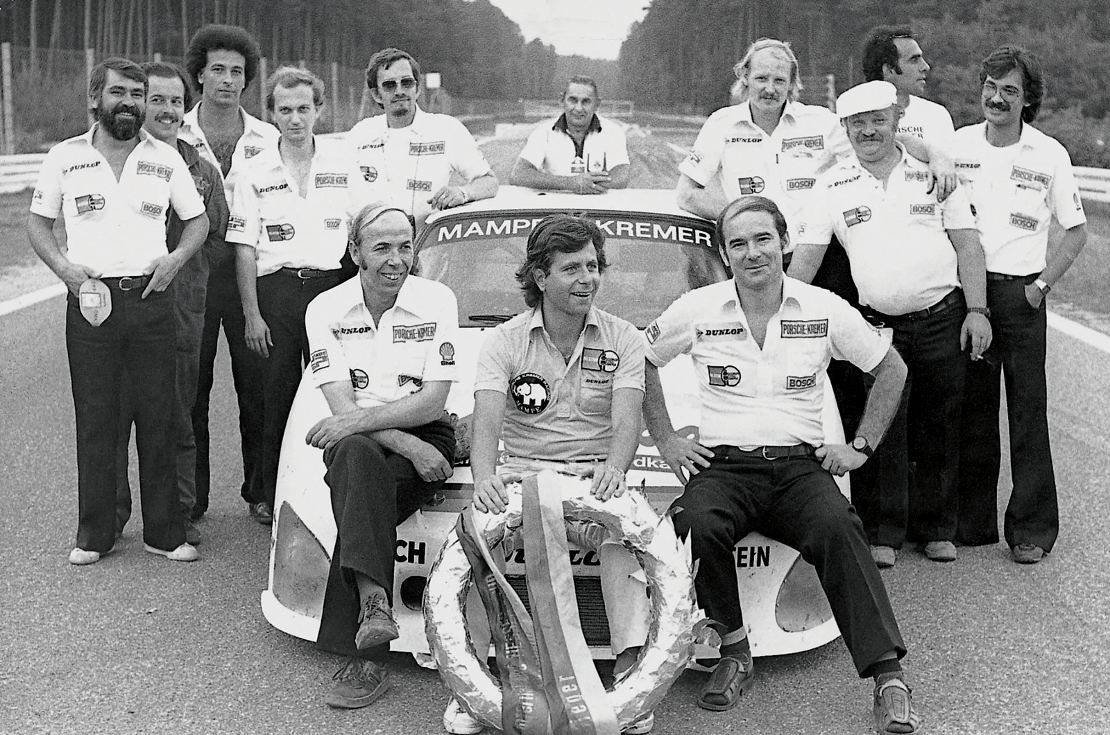 Classic & Sports Car – Porsche 911 Carrera 2.7 MFI by Kremer: street-legal racer