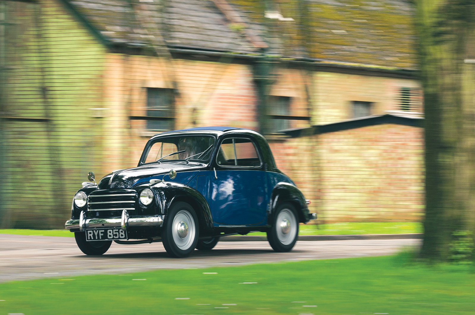 Classic & Sports Car – Fiat 500C ‘Topolino’: the mouse that roared