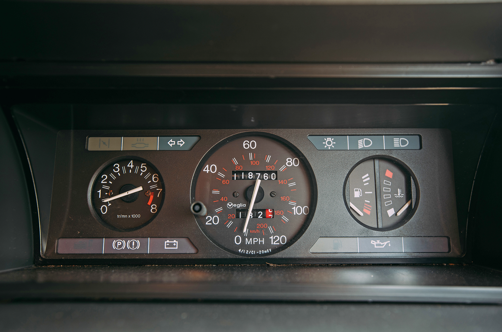 Classic & Sports Car – Peugeot 205 Rallye vs Citroën AX GT: French featherweights