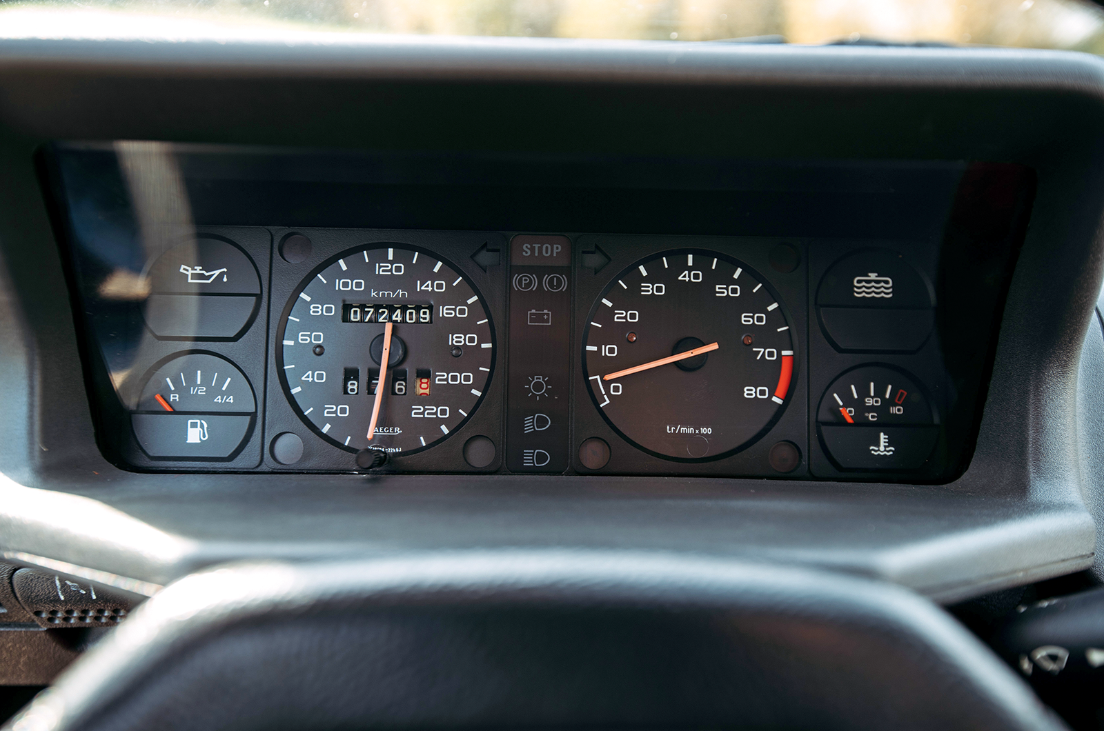 Classic & Sports Car – Peugeot 205 Rallye vs Citroën AX GT: French featherweights