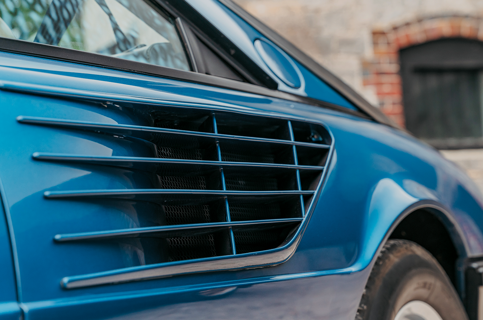 Classic & Sports Car – Ferrari Mondial vs Porsche 911 vs Alpine GTA vs Lotus Excel: 2+2 equals phwoar