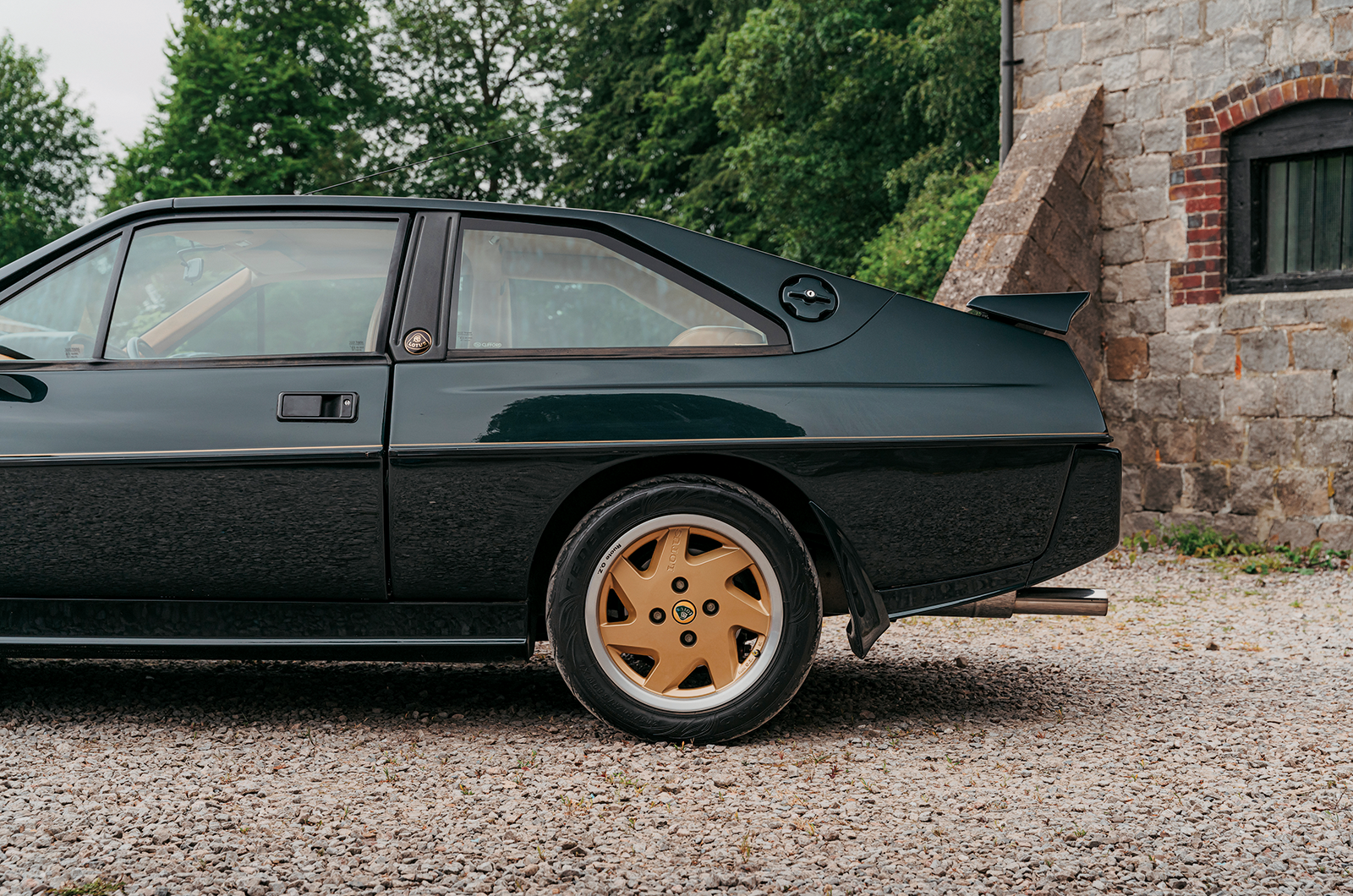 Classic & Sports Car – Ferrari Mondial vs Porsche 911 vs Alpine GTA vs Lotus Excel: 2+2 equals phwoar