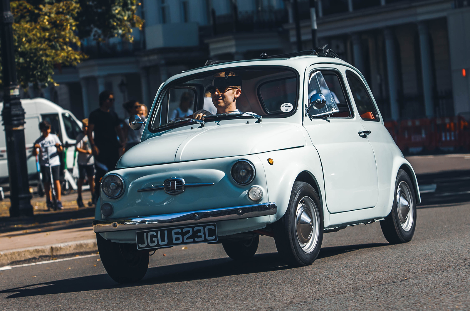 Classic & Sports Car – Electric Fiat 500: shock therapy