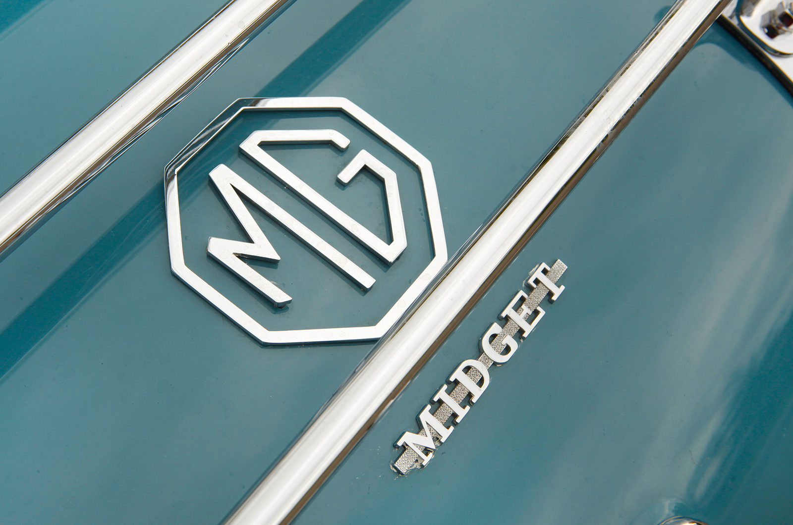 Classic & Sports Car – Austin-Healey Sprite and MG Midget: affordable fun