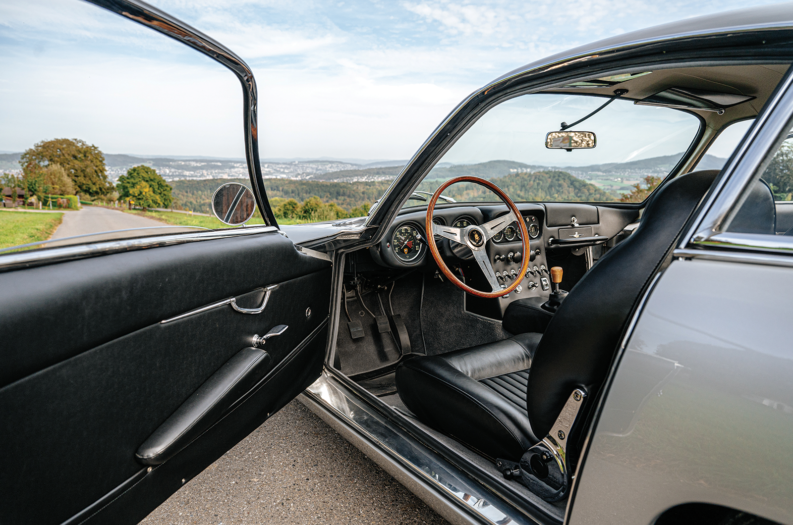 Classic & Sports Car – Lamborghini 350GT: driving Ferruccio’s first