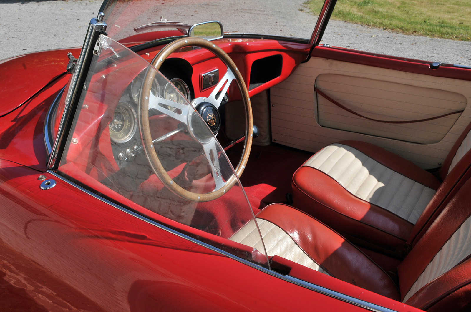 Classic & Sports Car – Alfa Romeo Giulietta Spider: Bertone’s best-kept secret