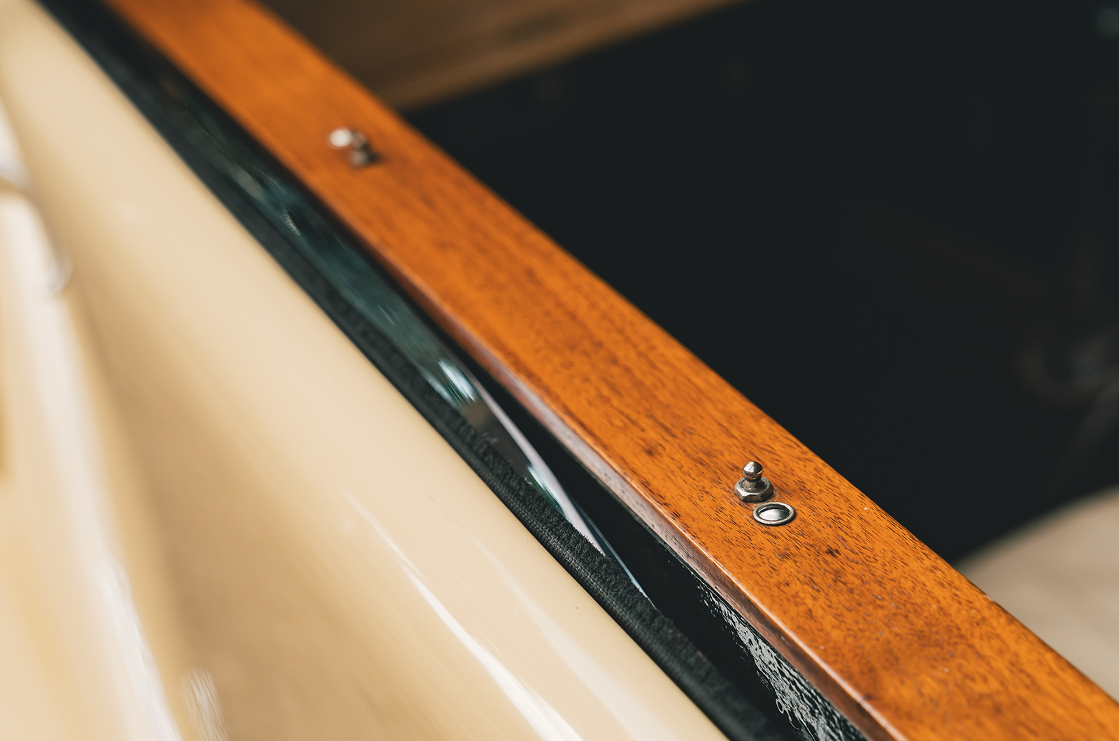 Classic & Sports Car – Bristol 400 drophead coupé: open season