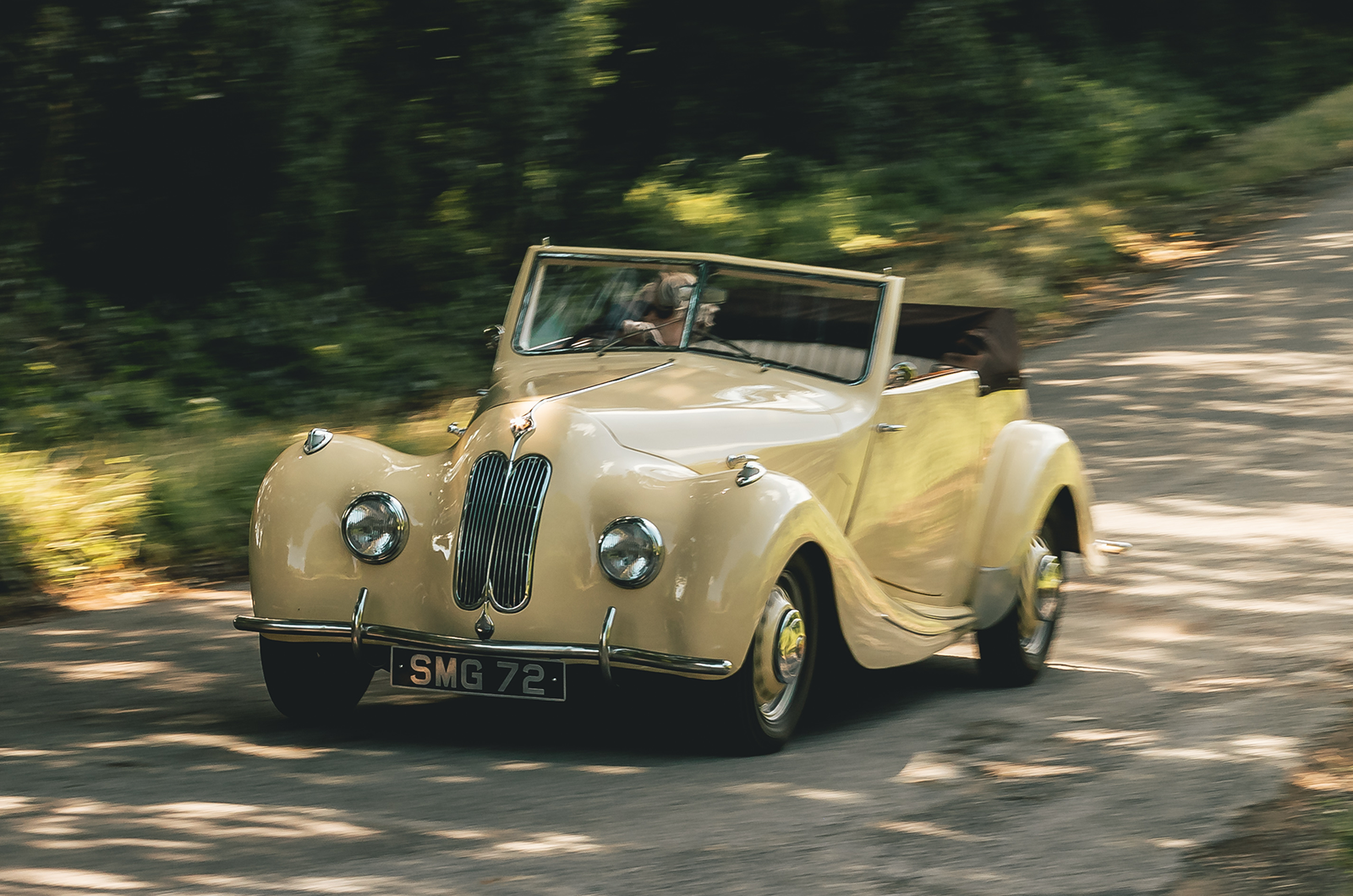 Classic & Sports Car – Bristol 400 drophead coupé: open season