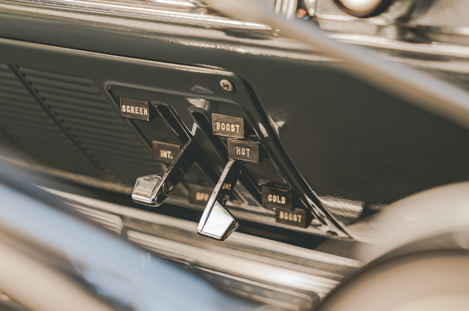 Classic & Sports Car – Ford Zephyr MkII Farnham estate: getting the wagon rolling