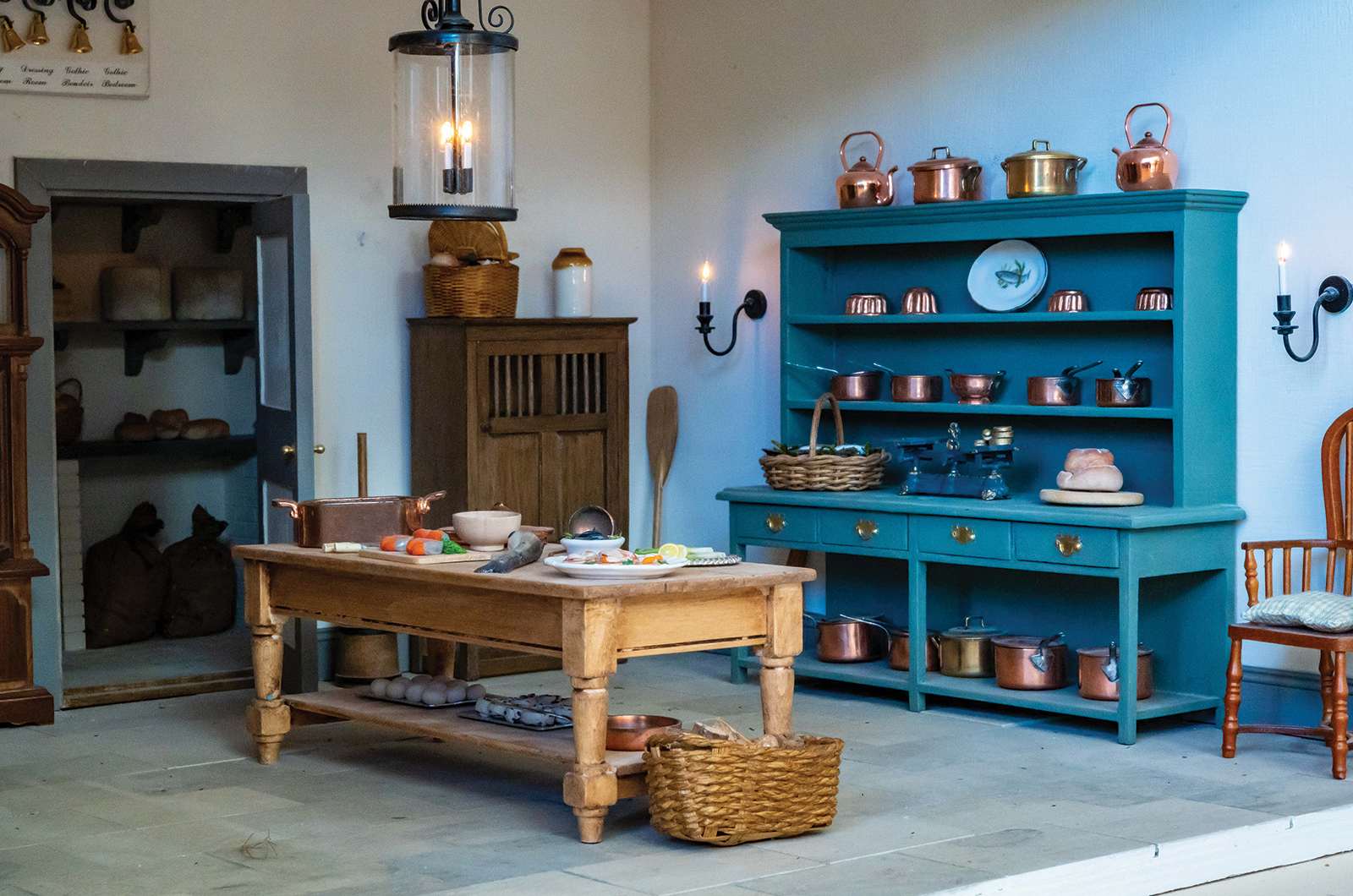 Classic & Sports Car – Also in my garage: handbuilt dolls’ houses