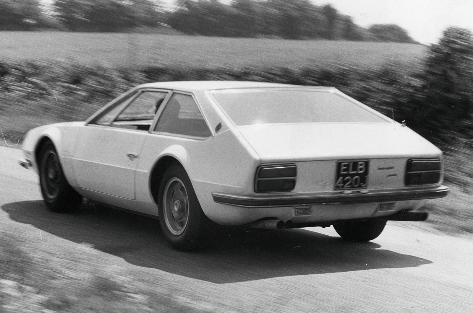 Classic & Sports Car – Jaguar E-type V12: return of the silent sports car