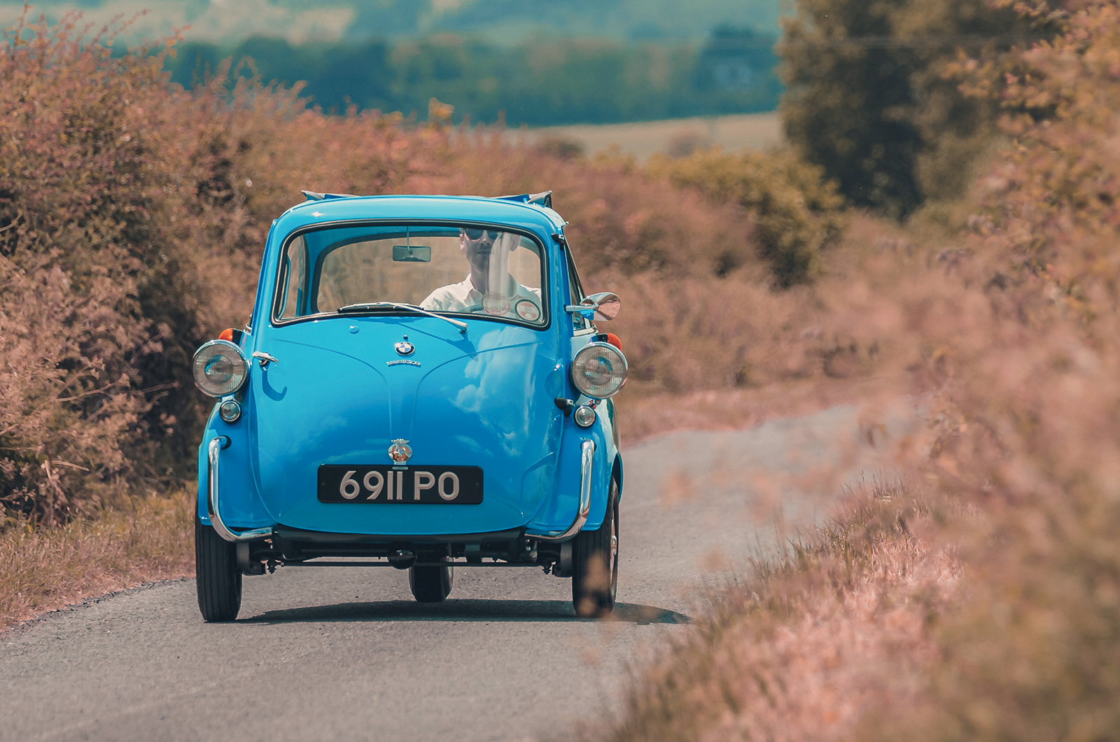 Classic & Sports Car – Isetta 300 and FMR KR200: meet the bubble-car king