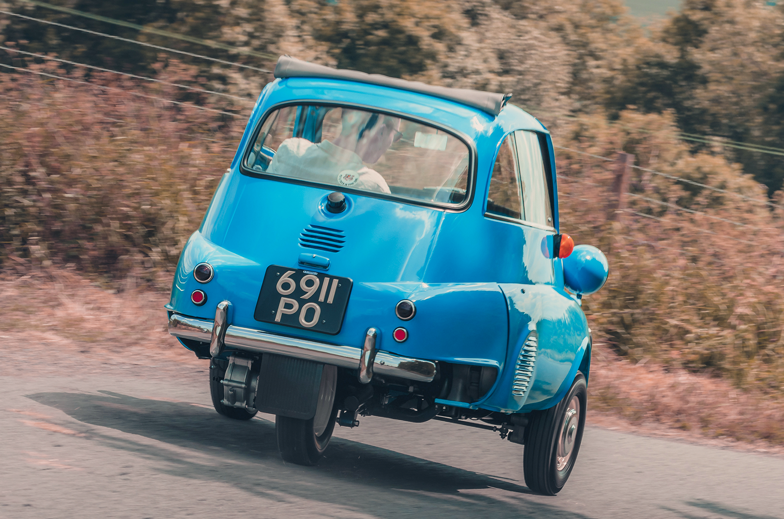 Classic & Sports Car – Isetta 300 and FMR KR200: meet the bubble-car king