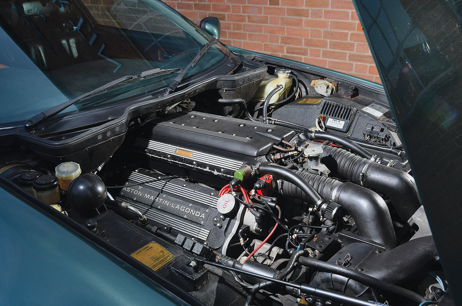 Classic & Sports Car – Aston Martin Virage 6.3: stop-gap treasure