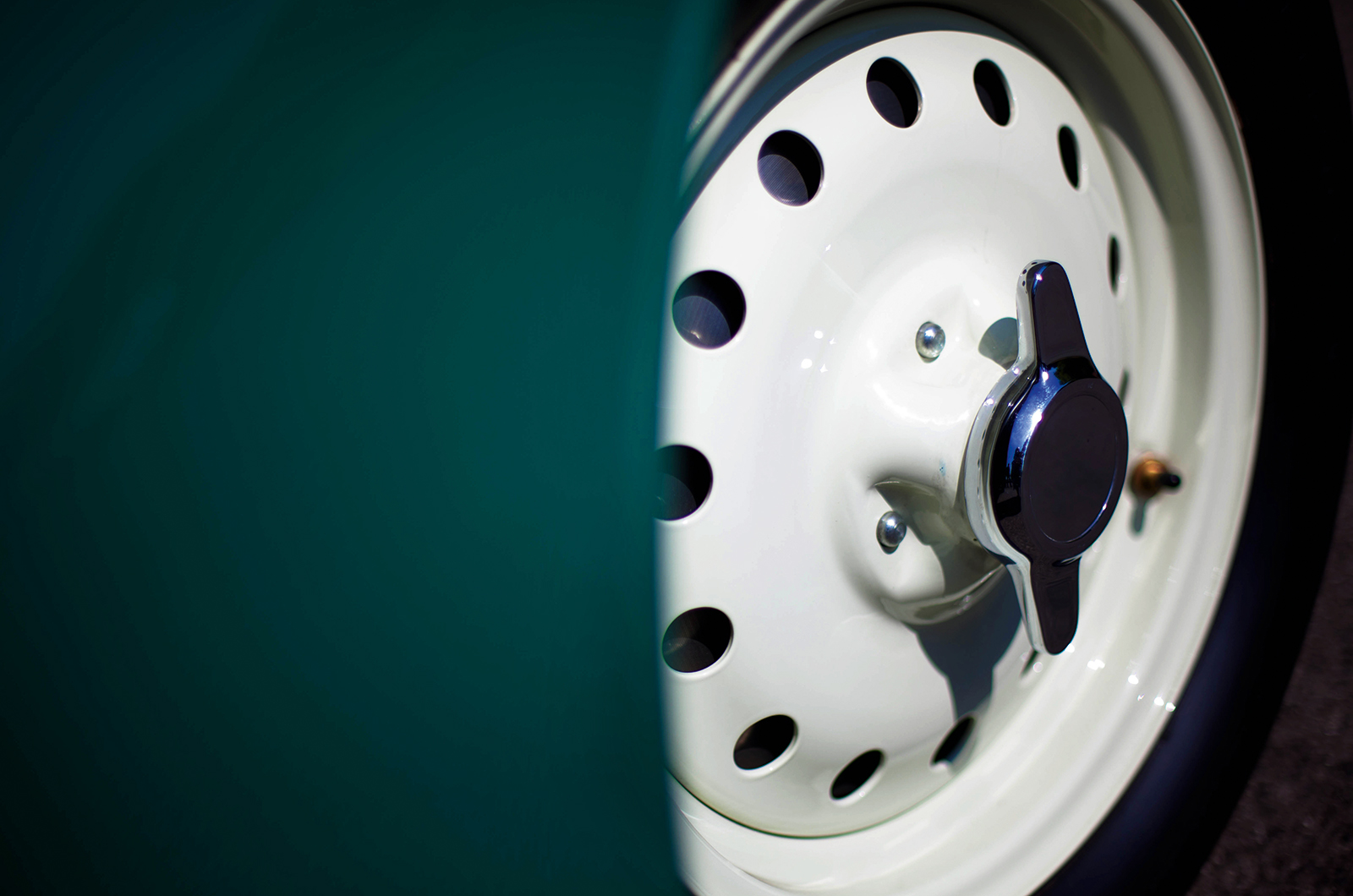 Classic & Sports Car – BMW 328: welcome to the modern world