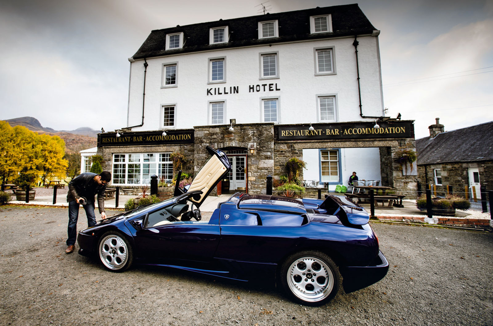 Classic & Sports Car – Lamborghini Diablo VT Roadster: Monarch of the Glen