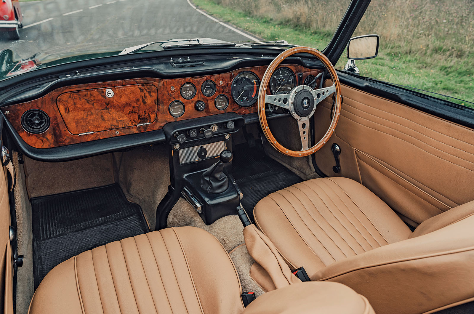 Classic & Sports Car – Aston Martin vs Jaguar vs Triumph vs AC vs Austin-Healey vs Bristol: best of British