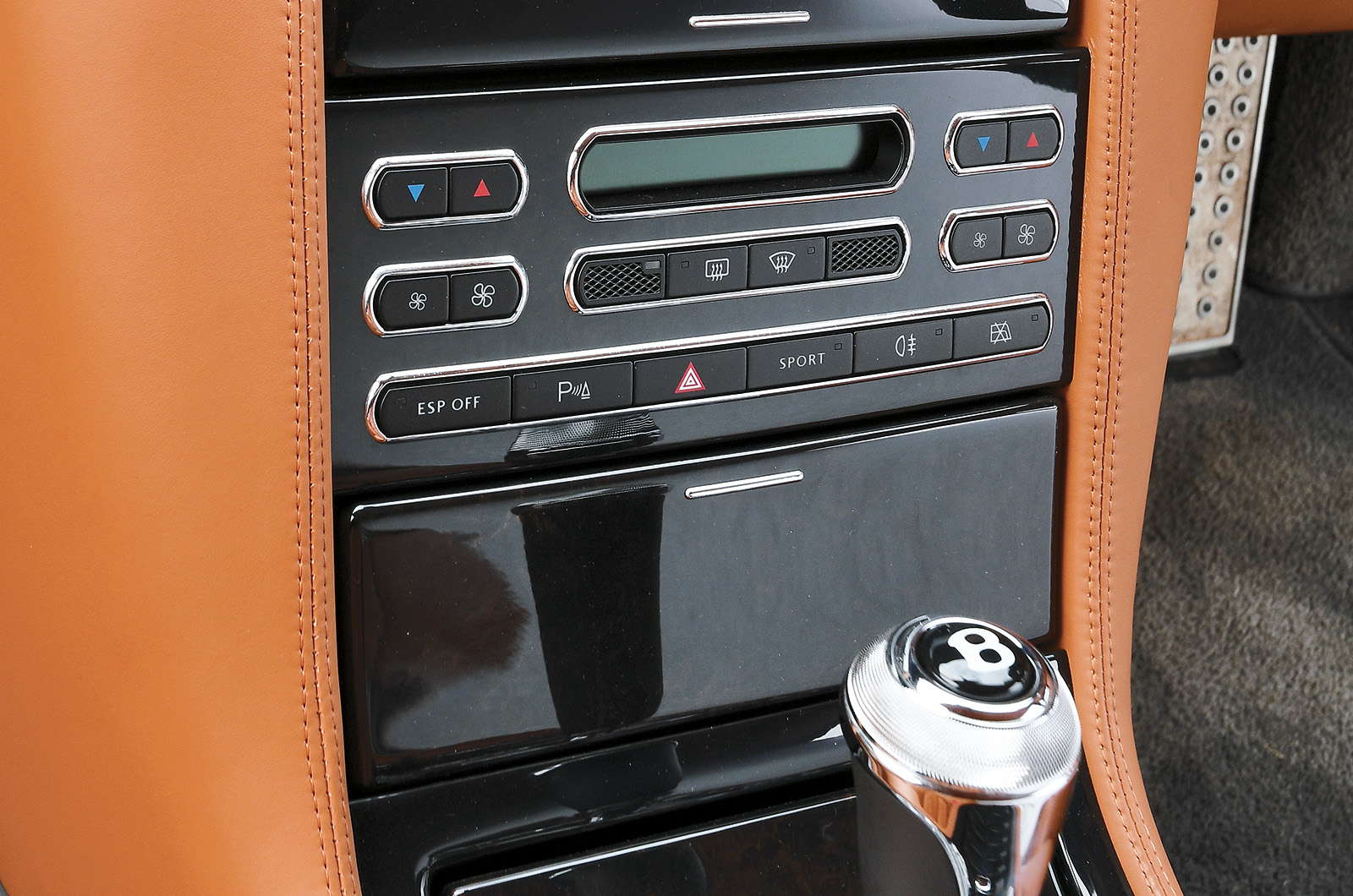 Classic & Sports Car – Bentley Continental R Mulliner, Brooklands and Azure T: a new era