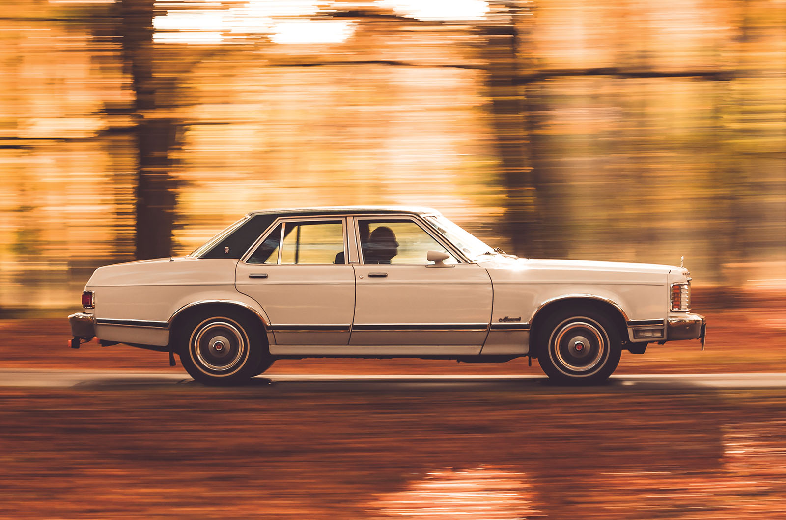 Classic & Sports Car – Mercury Monarch: grandeur out of a crisis