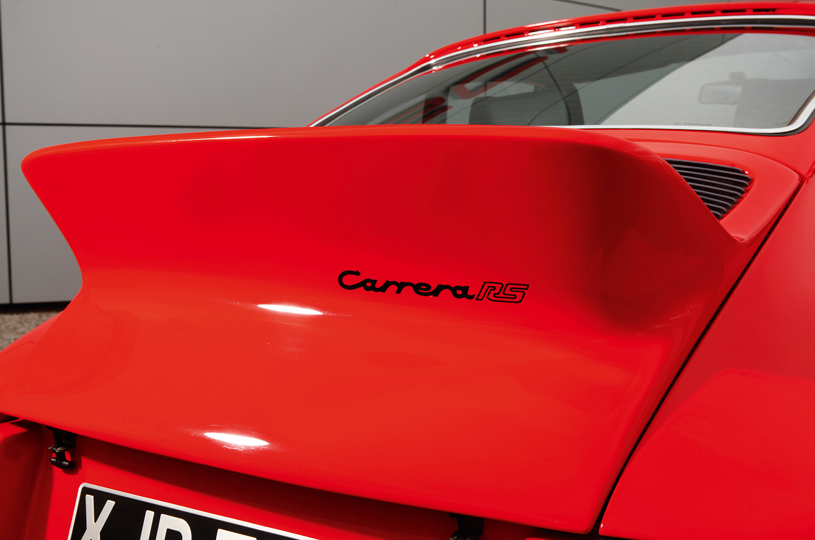 Classic & Sports Car – Porsche 911 Carrera RS 2.7 vs 930 turbo vs 959: extreme sports