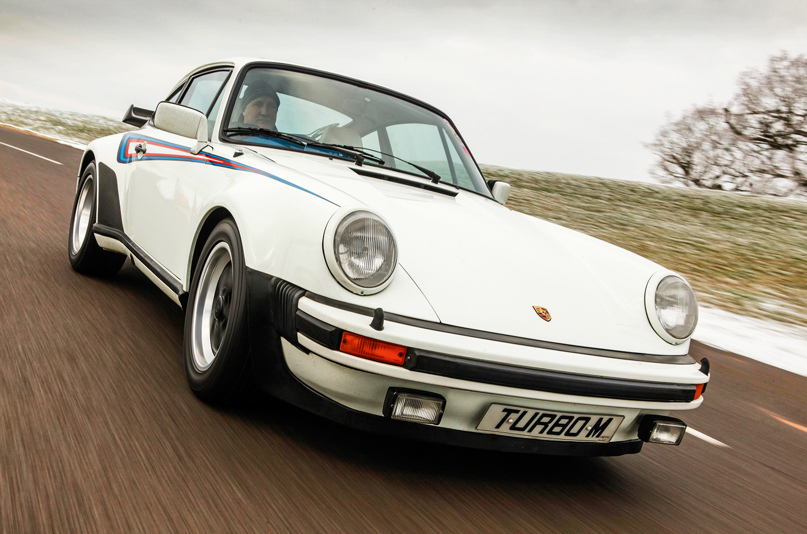 Classic & Sports Car – Porsche 911 Carrera RS 2.7 vs 930 turbo vs 959: extreme sports