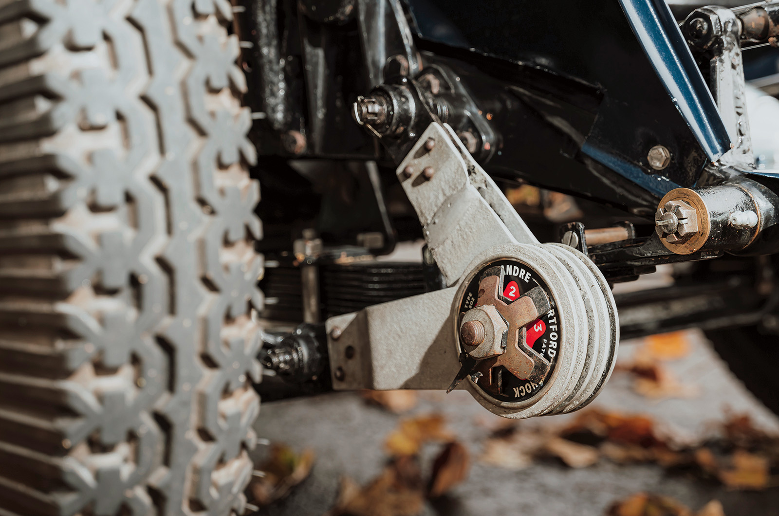 Classic & Sports Car – Riley MPH: ace of diamonds