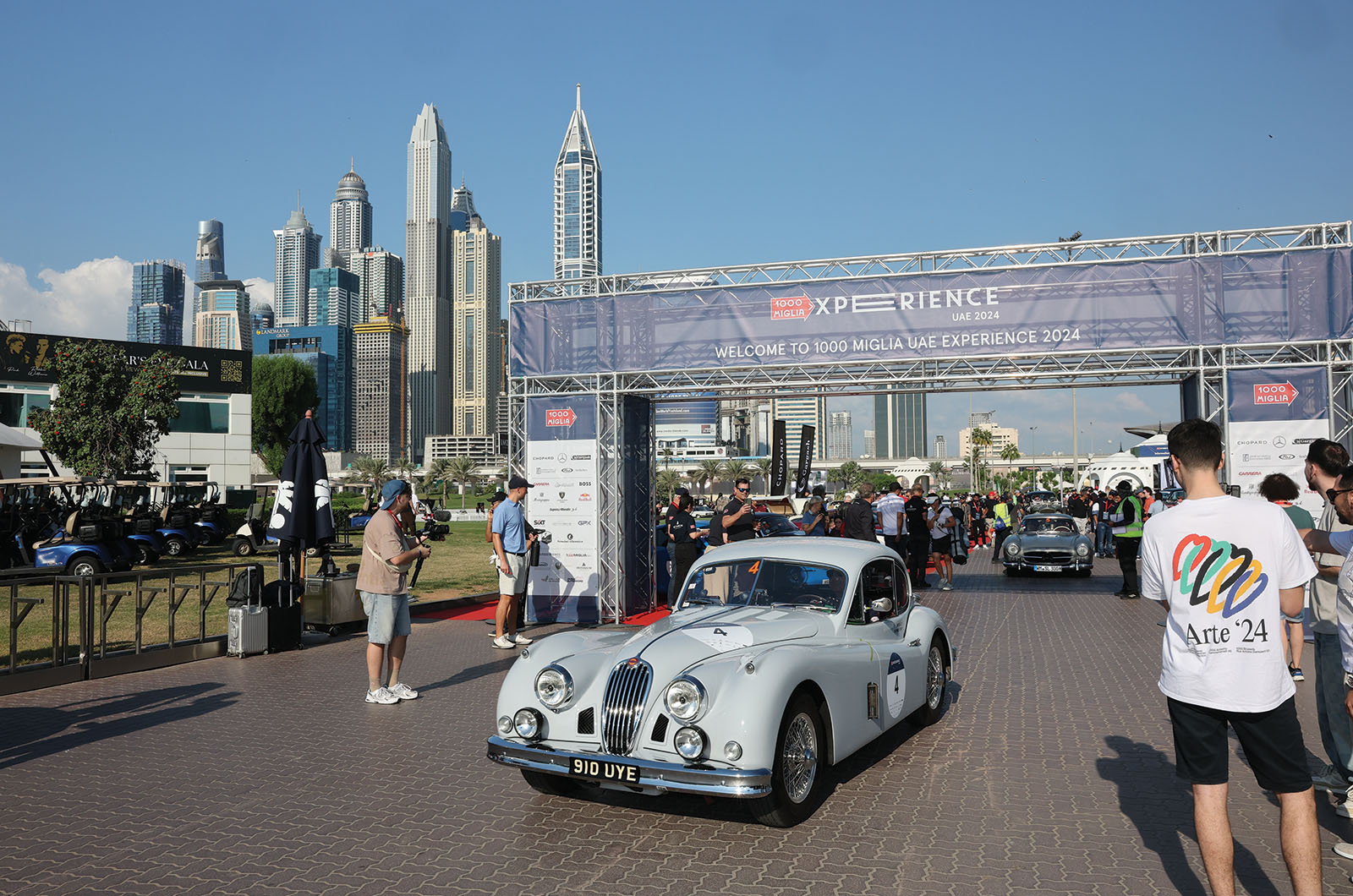 Classic & Sports Car – Driving a BMW 3.0 CS on the 1000 Miglia Experience UAE: Dubai meets Brescia