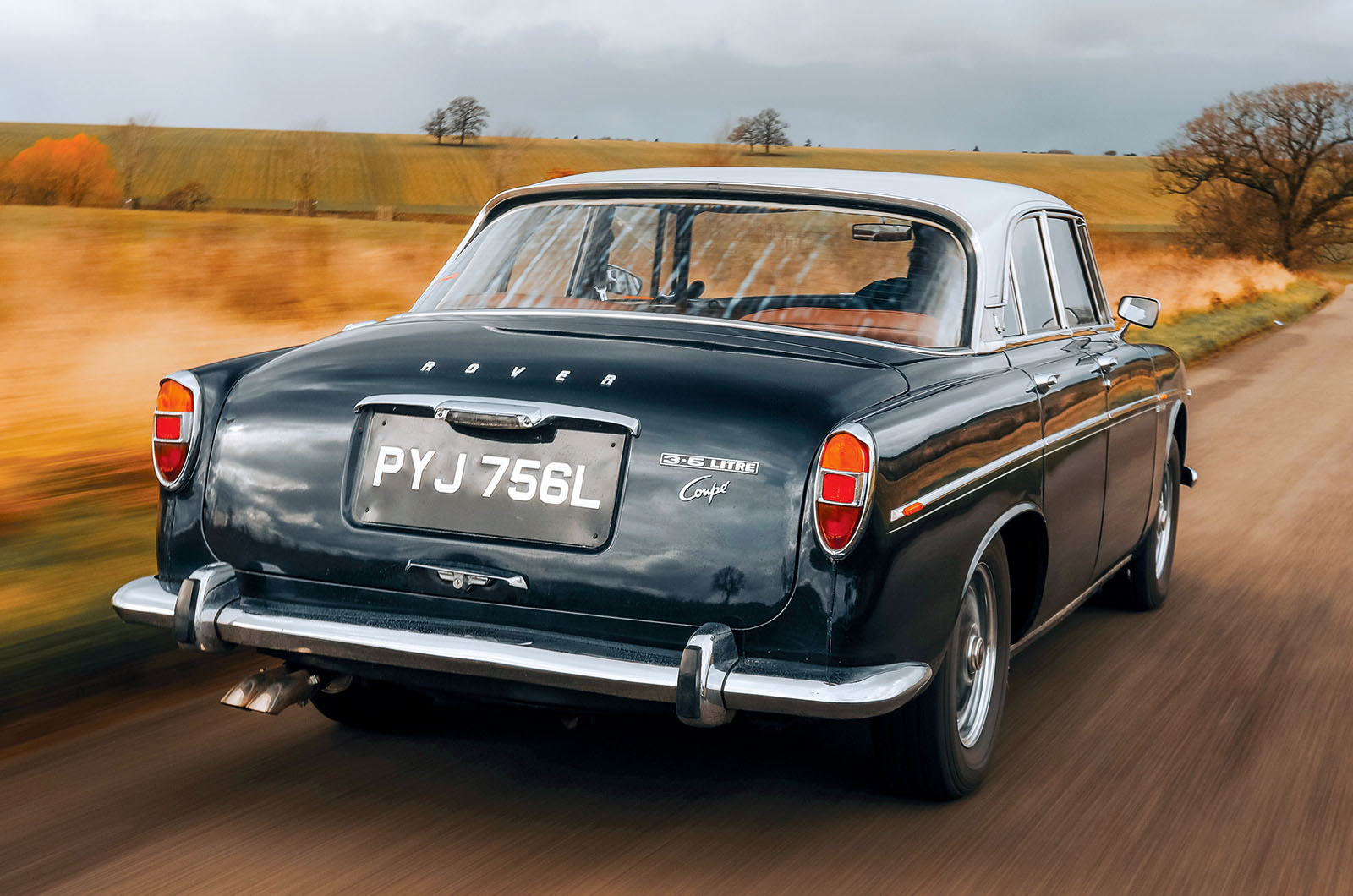 Classic & Sports Car – Jaguar XJ6 2.8 vs Rover 3.5 Litre Coupé: changing of the guard