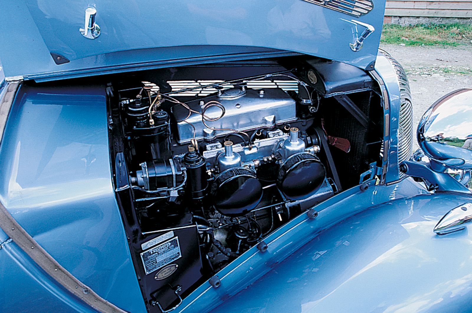 Classic & Sports Car – Triumph Dolomite Roadster Coupé: chasing waterfalls